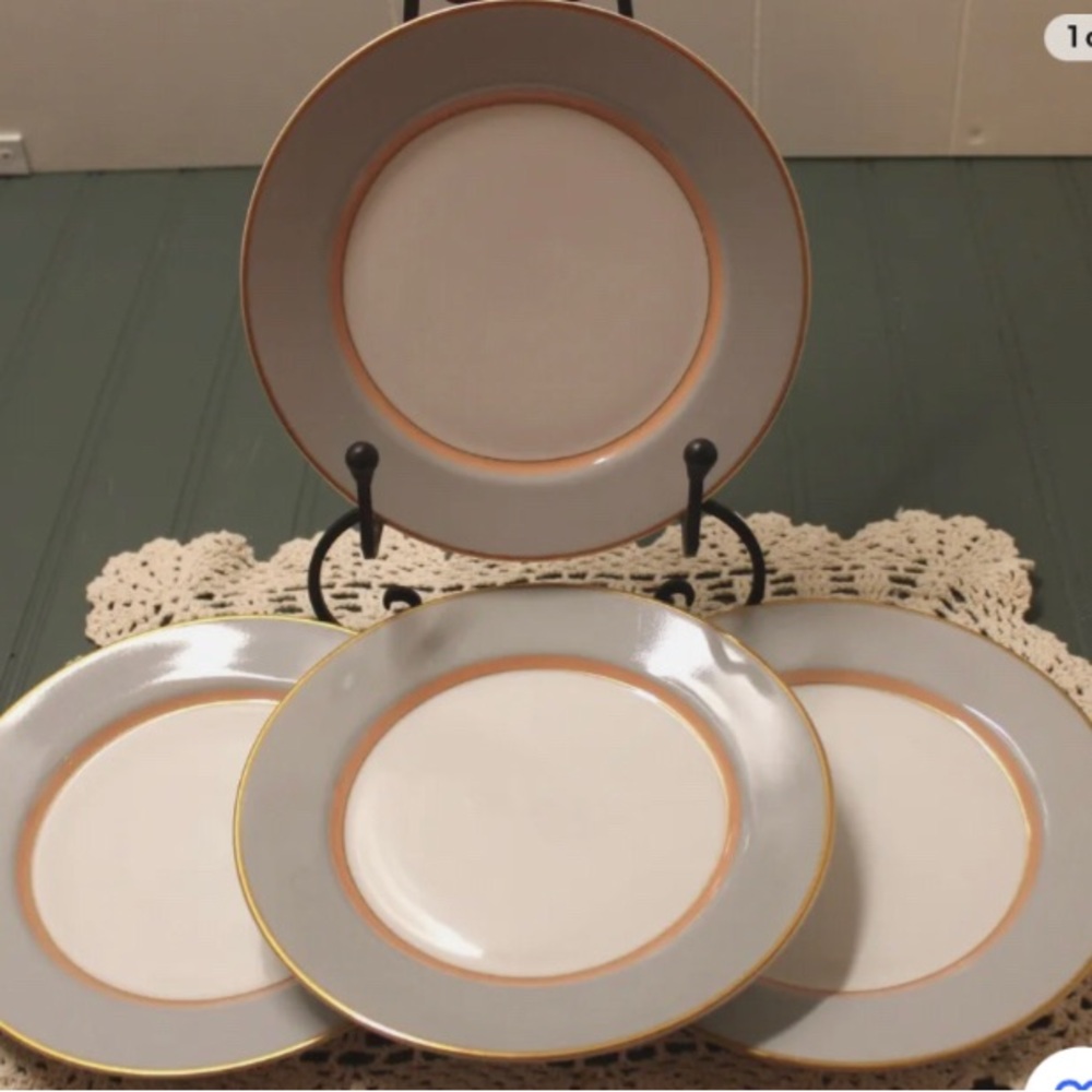 Mikasa - Grandeur Gray - Gold Trim Salad Plates with gold Band - Set of 4
